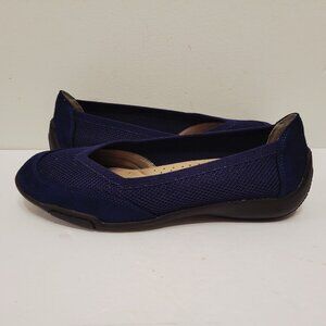 Womens Blue Array Slip On Ballet Flat Shoes Size 7W
